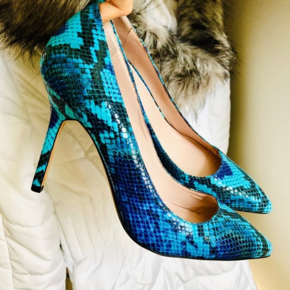 🆕VINCE CAMUTO⚡️Snakeskin PointyToe Heel Pumps_8.5